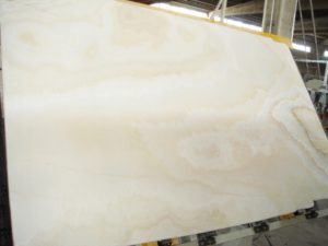 Cremo delicato white scaled onice